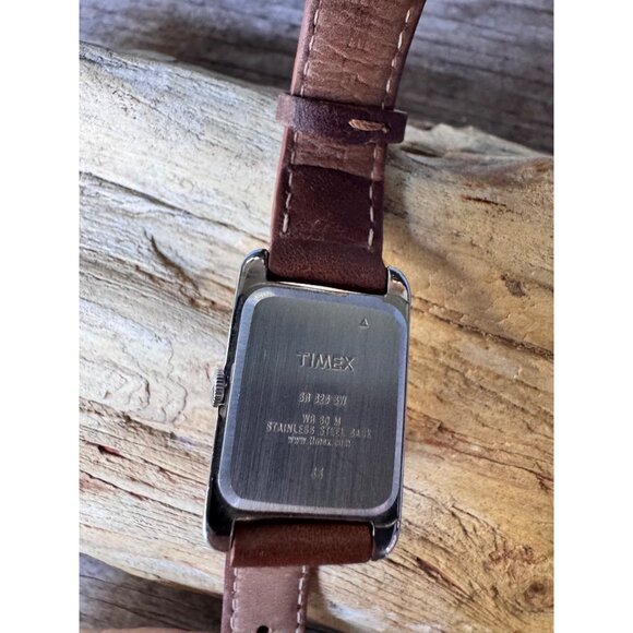 Timex rectangular tank style watch white dial brown leather strap WR 30M - Picture 5 of 7